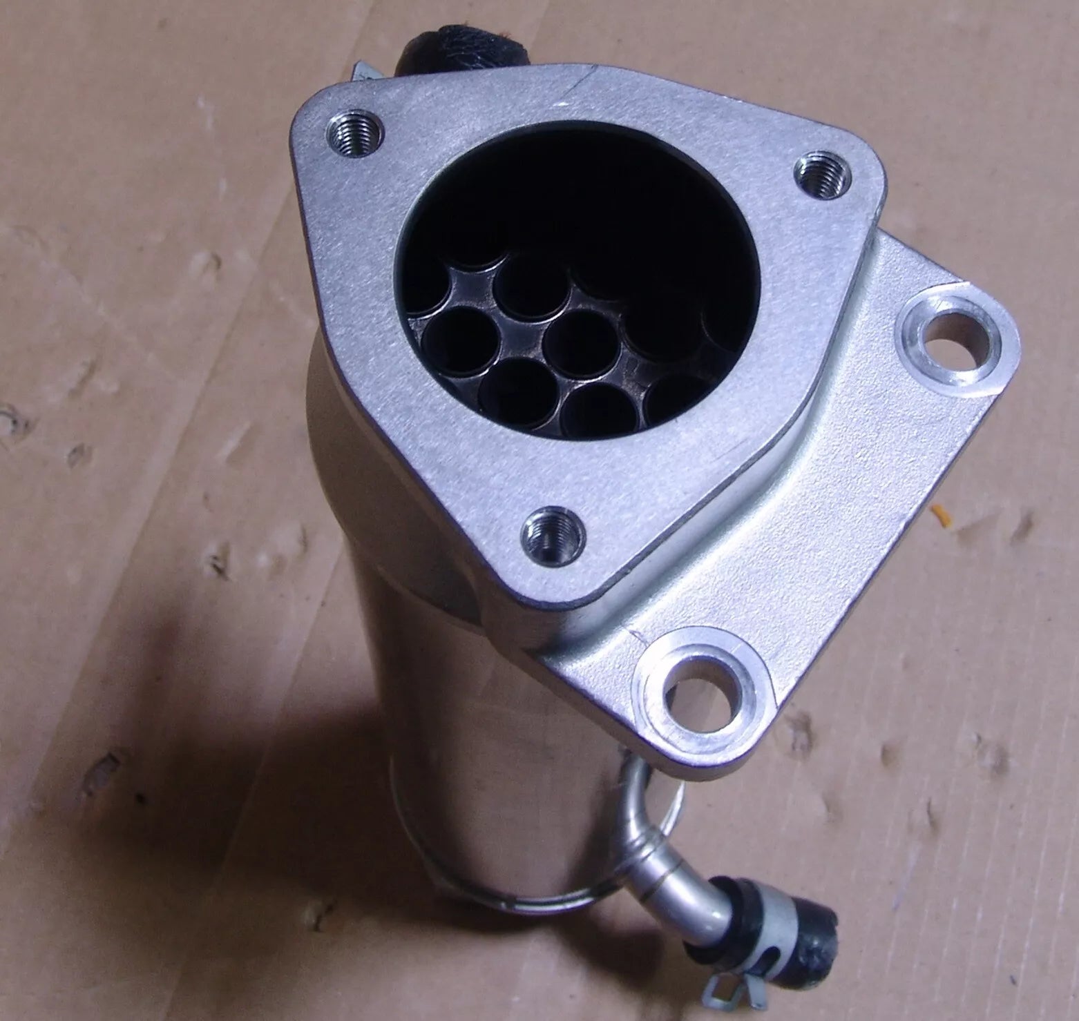 EGR Cooler Assembly 8980305252 for Isuzu Engine 4LE1 4LE2 Hitachi Excavator ZX70-3 ZX75UR-3 ZX75US-3 ZX85US-3 ZX85USB-3