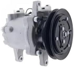 SVO7EAir Conditioning Compressor RD451-93900 for Kubota Excavator U35-4 U55 U55-4