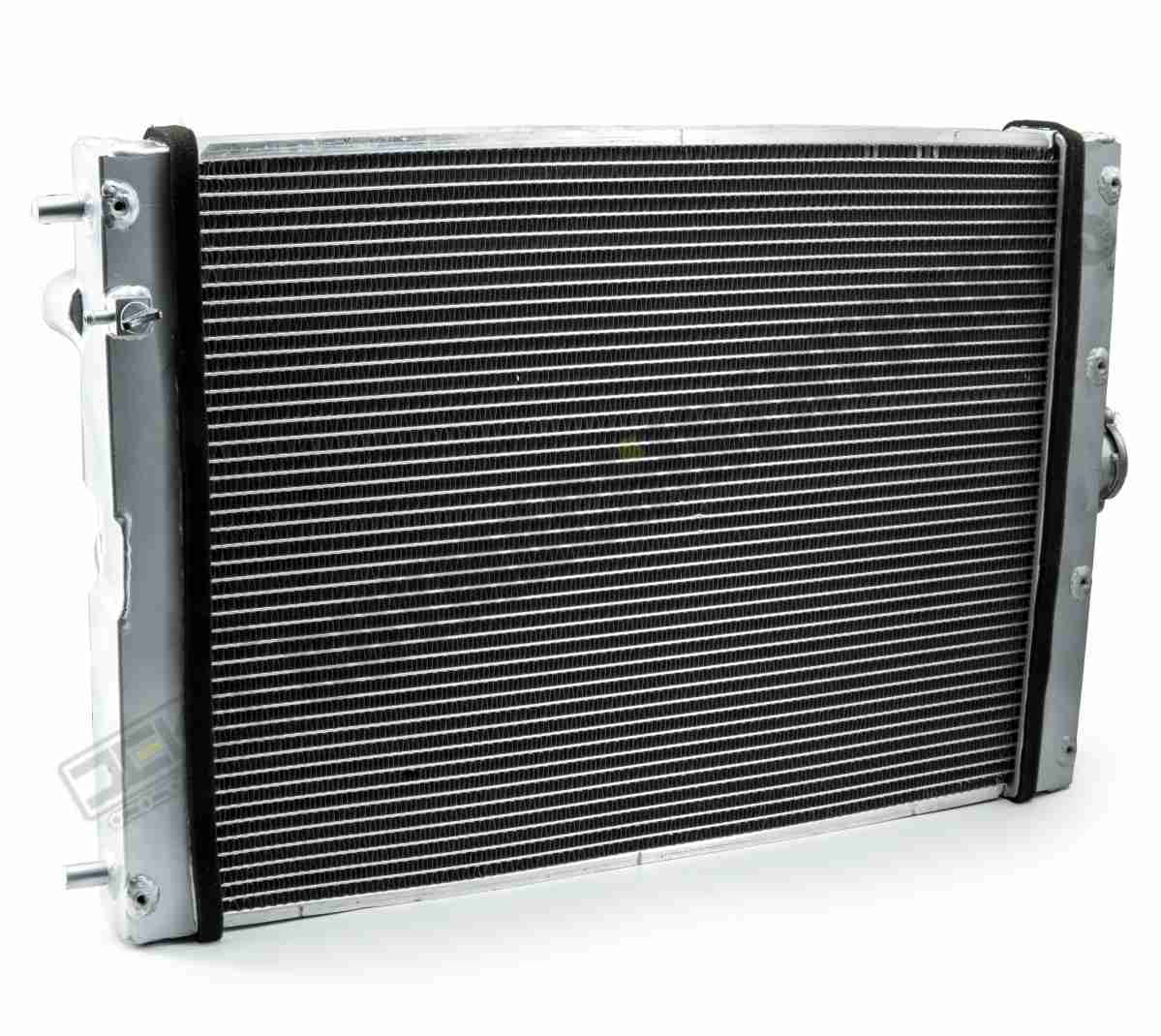 Radiator 7003475 for Bobcat Excavator E42 E45 E50 E55